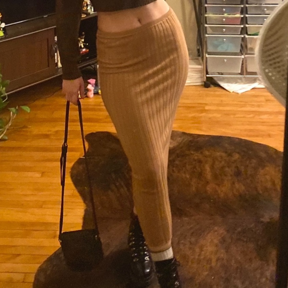 Beige stretchy sweater maxi skirt